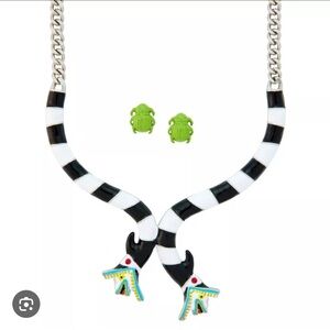 Beetlejuice Sandworm Jewelry Set